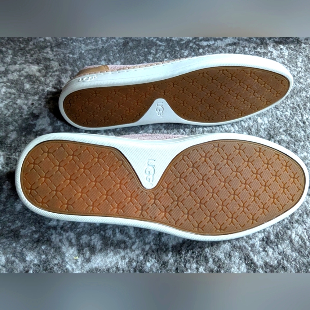 UGG🩷Suede Slip On Sneaker - Picture 8 of 9